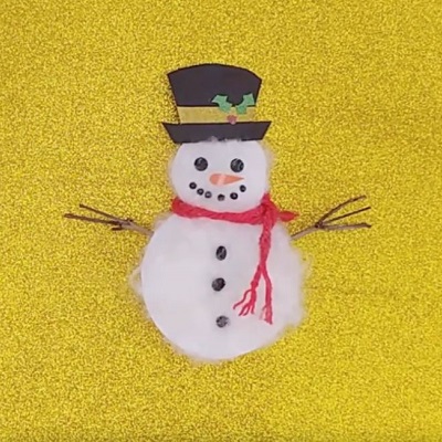 Lee más sobre el artículo Cómo hacer muñeco de nieve con algodón