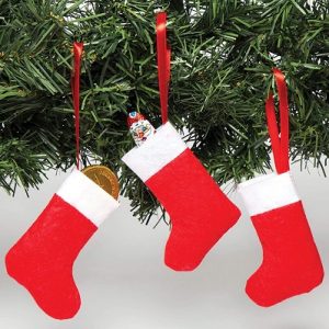 DIY cómo hacer calcetines de Navidad con fieltro