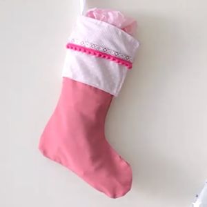 como hacer calcetines de Navidad de tela