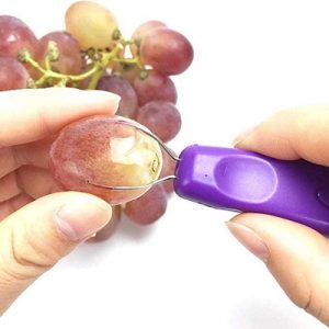 Pelar Uvas de la Suerte para Nochevieja