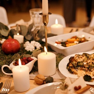 Lee más sobre el artículo ¿Cómo surgió la cena navideña?